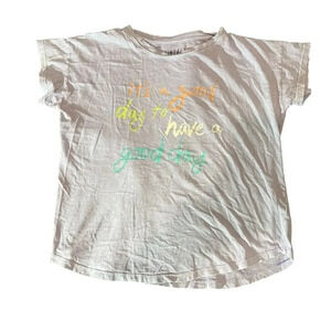 "Its a Great Day‎ to have a Good Day" Oversized Graphic Tee Size Small